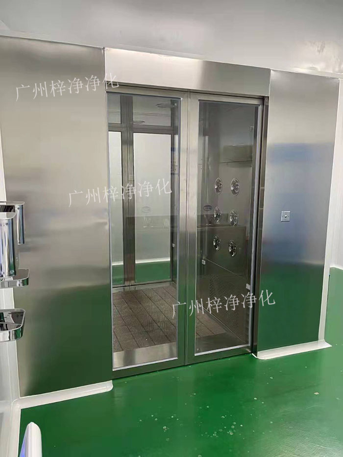 對于貨淋室，則通常位于物料進(jìn)入潔凈室的位置